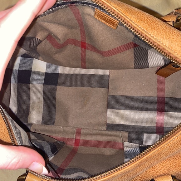 VINTAGE BURBERRY HANDBAG - Picture 8 of 11